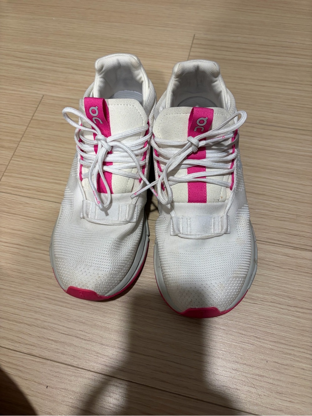 Size 8 Running Women's Cloud White & Pink Lightweight Running Shoes